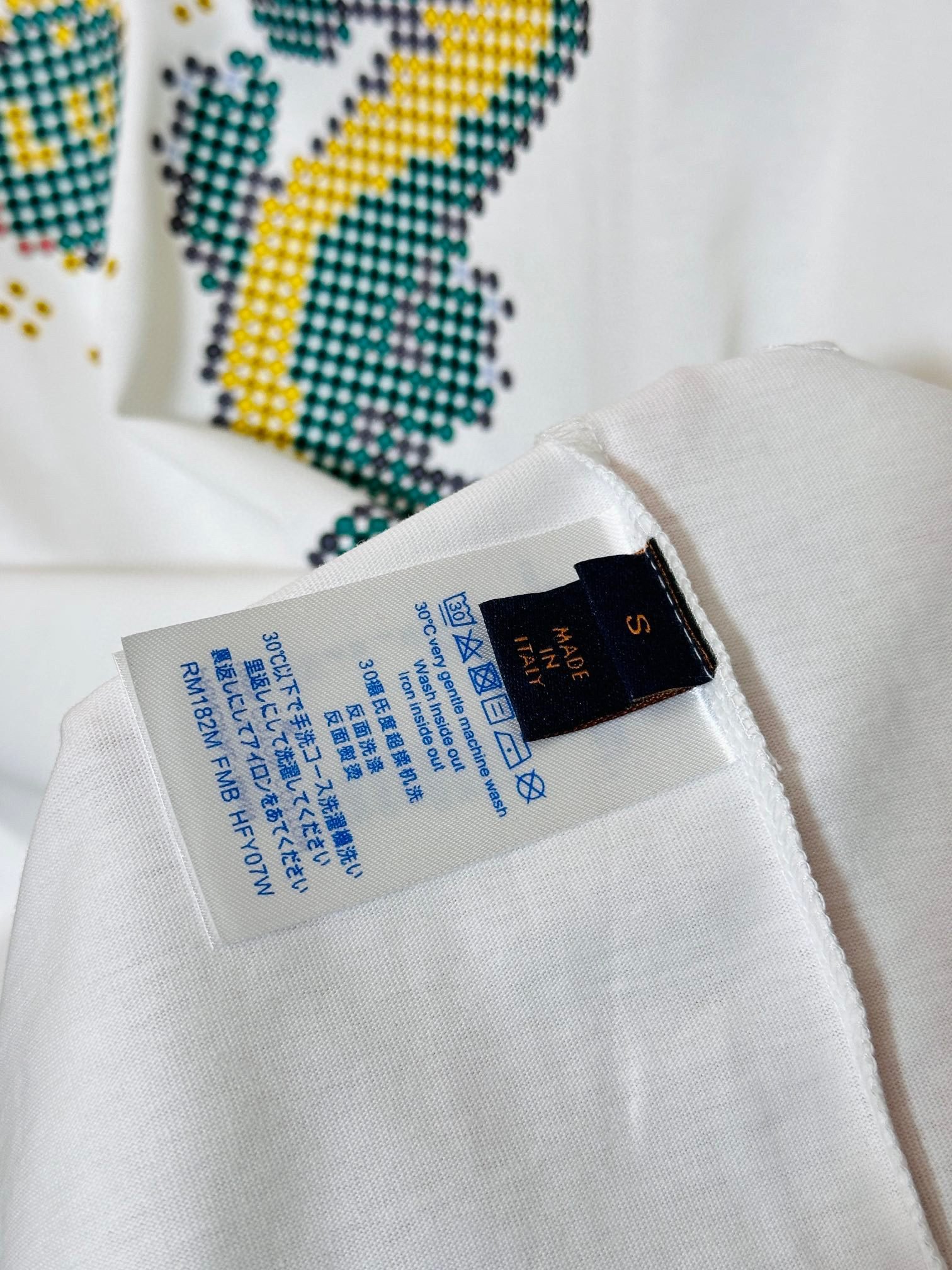 LV TSHIRT - Image 5