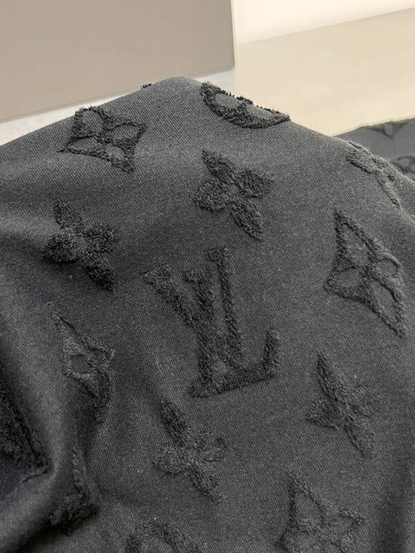 LV TSHIRT - Image 6