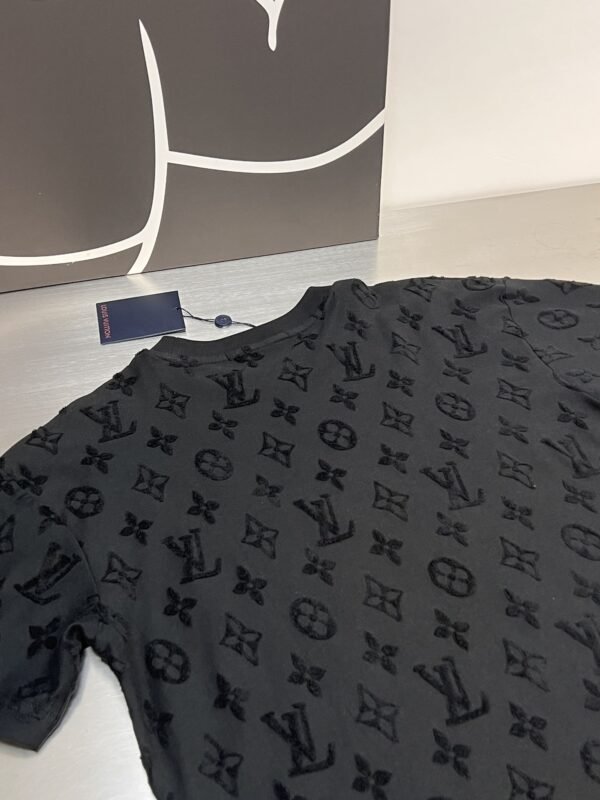 LV TSHIRT - Image 8