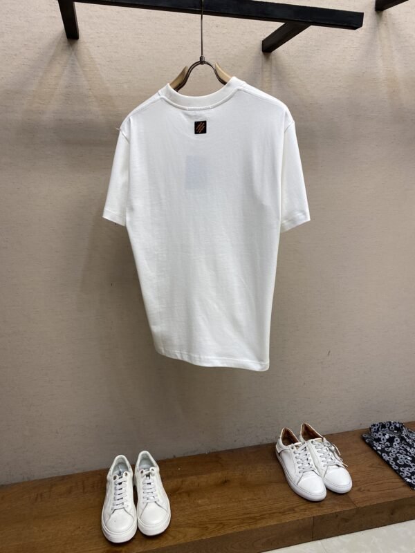 LV TSHIRT - Image 4