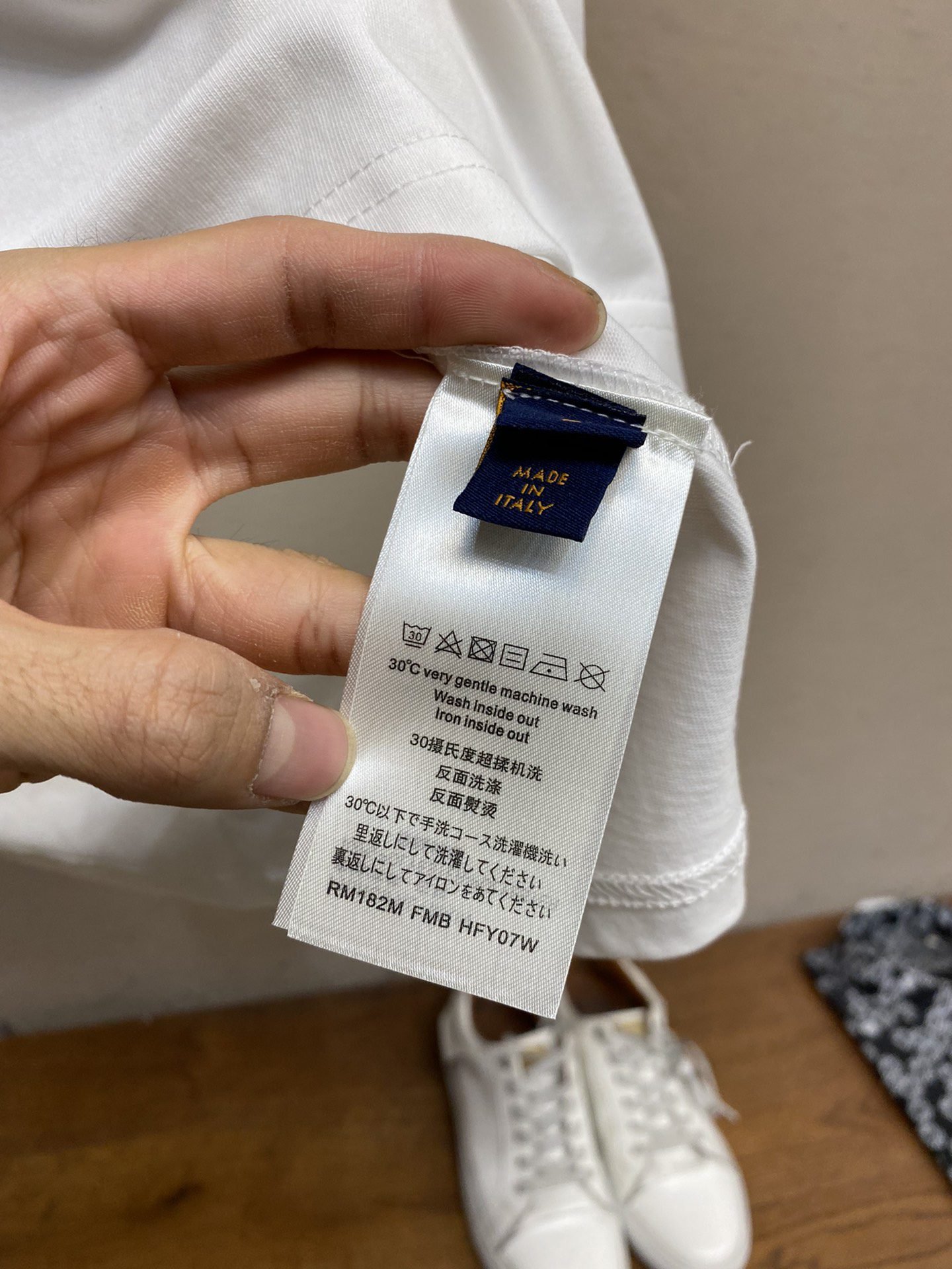 LV TSHIRT - Image 7