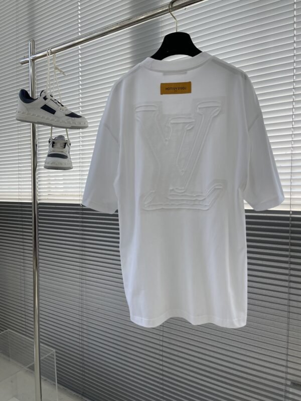 LV TSHIRT - Image 4