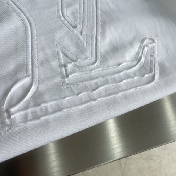 LV TSHIRT - Image 6