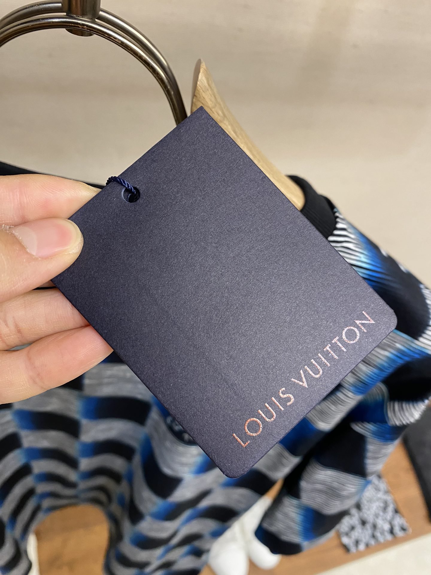 LV TSHIRT - Image 5