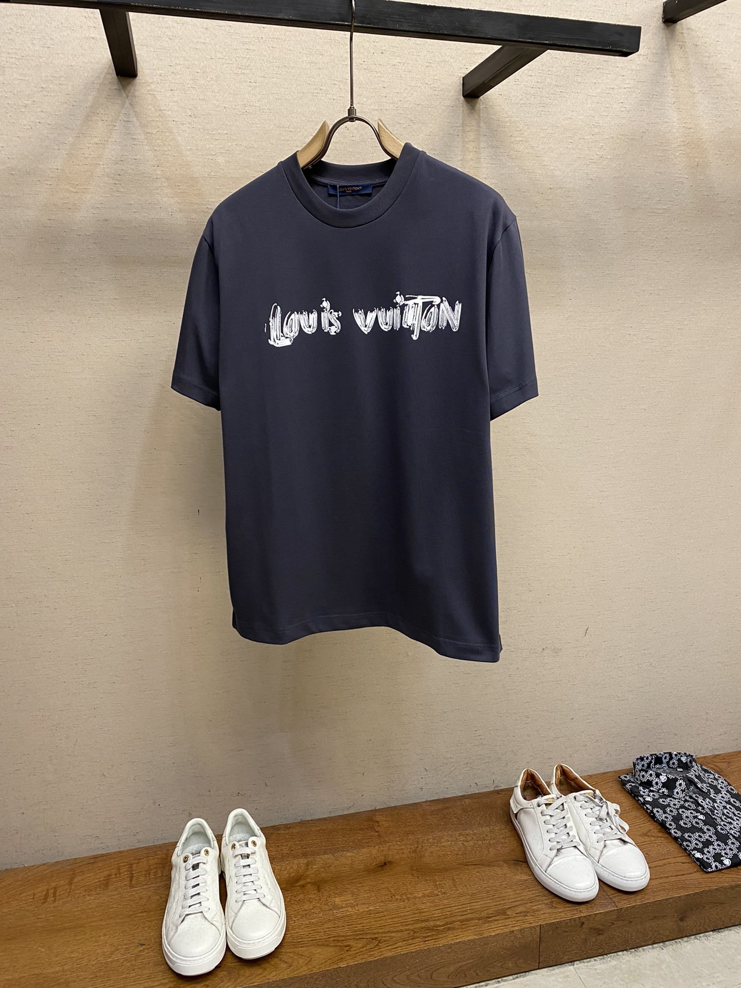 LV TSHIRT - Image 2
