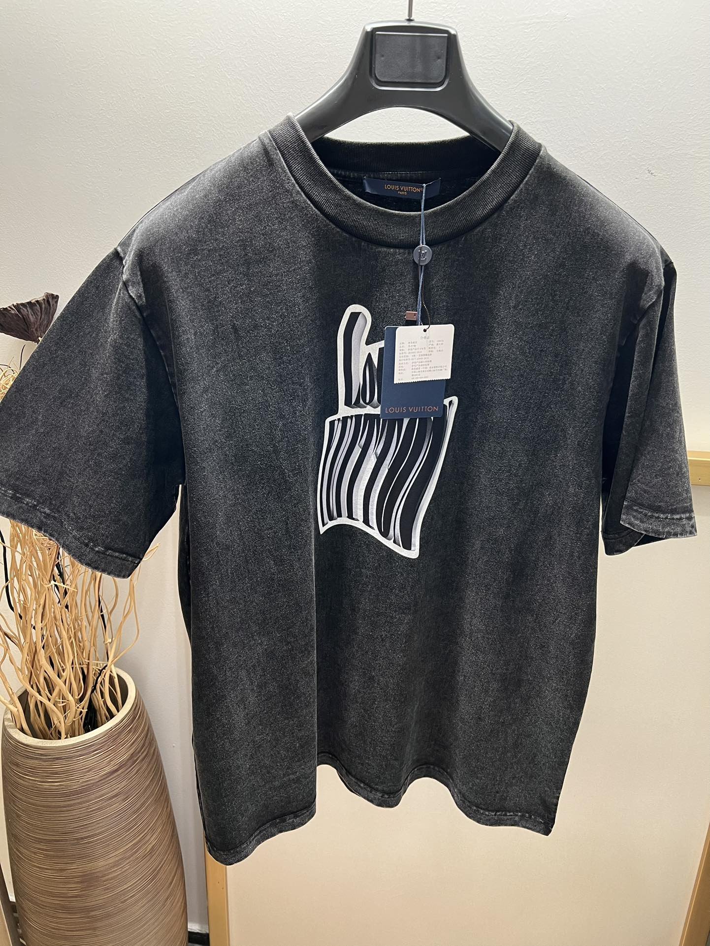 LV TSHIRT - Image 3