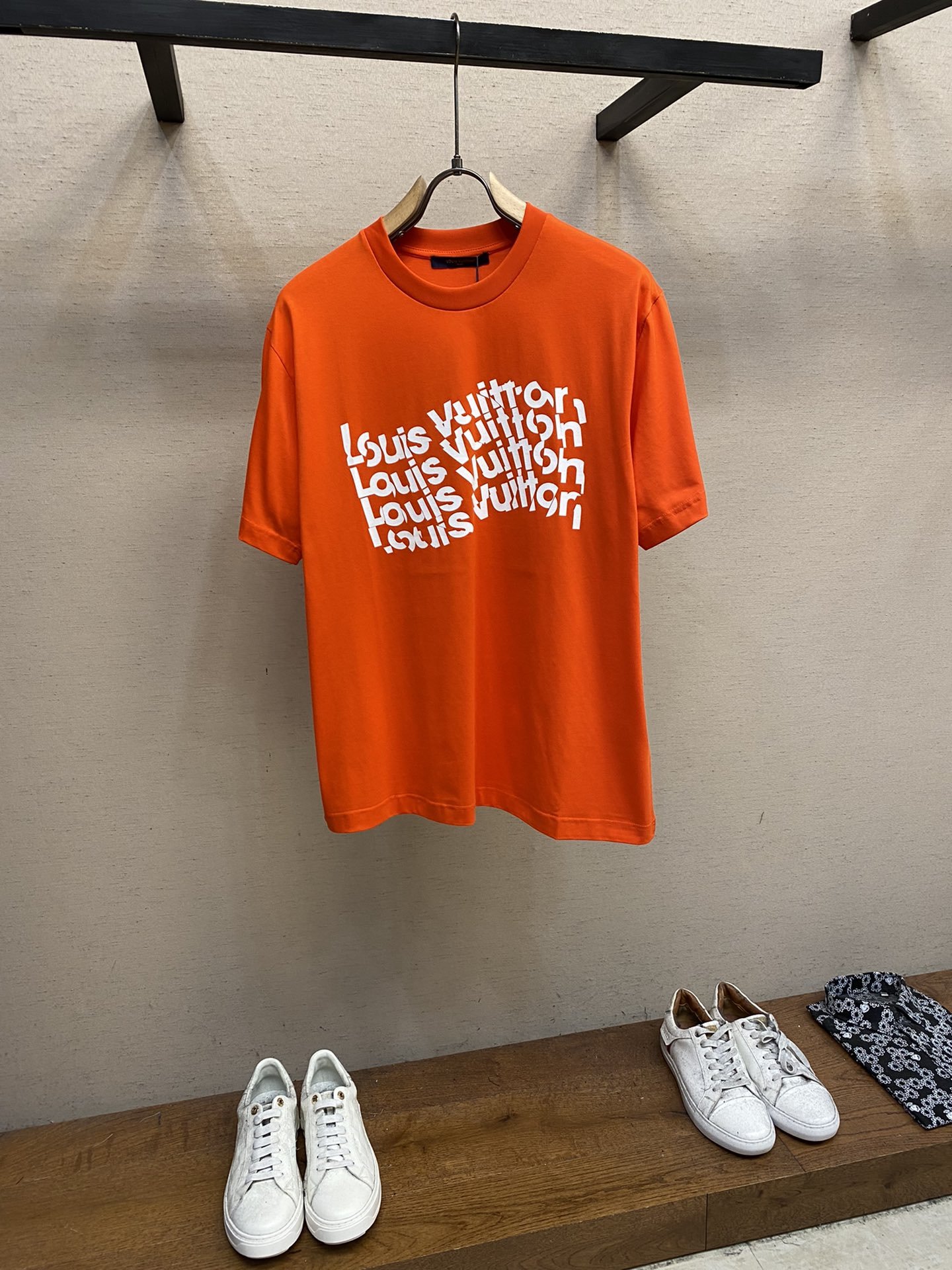 LV TSHIRT - Image 2