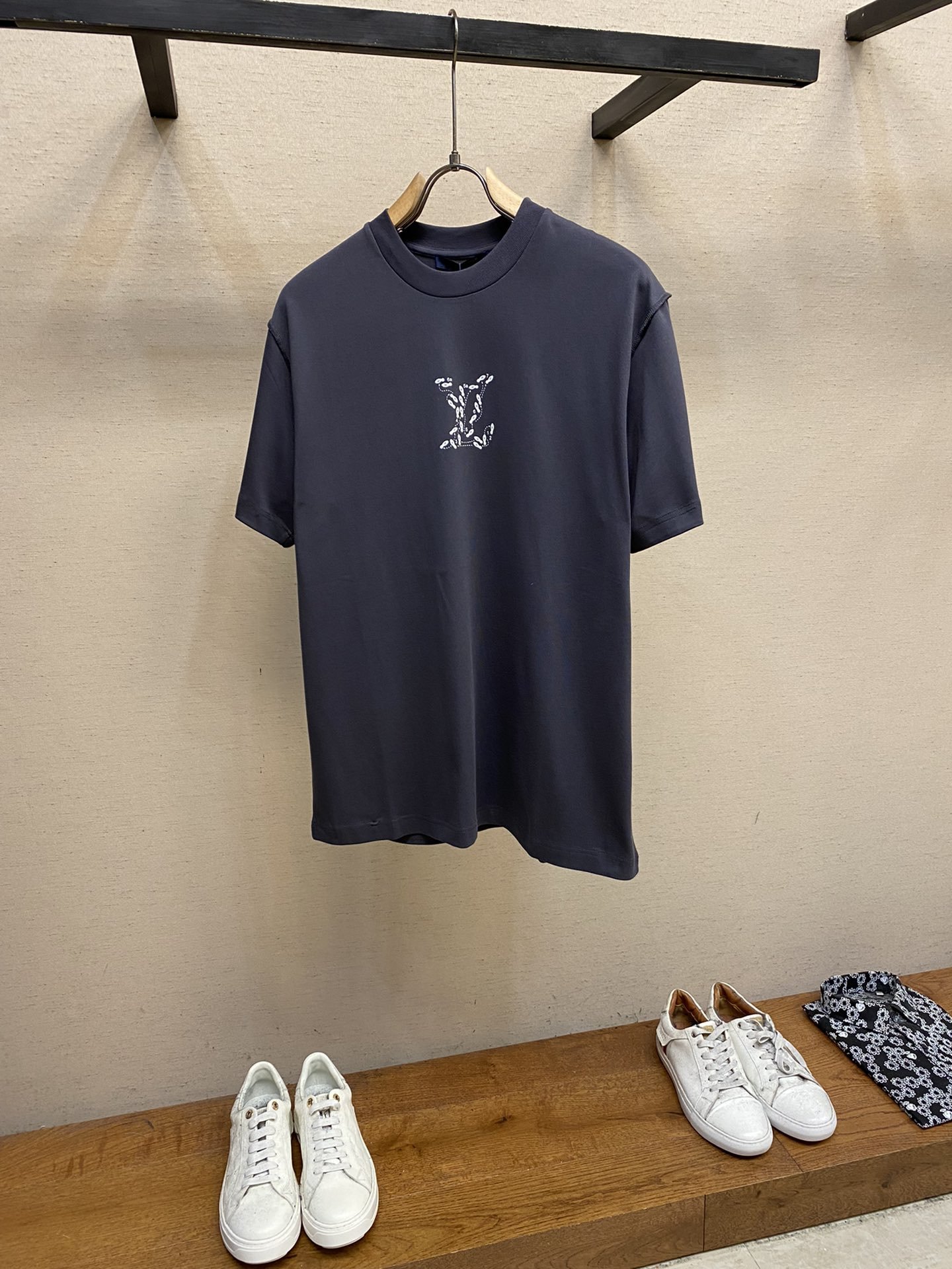 LV TSHIRT - Image 2