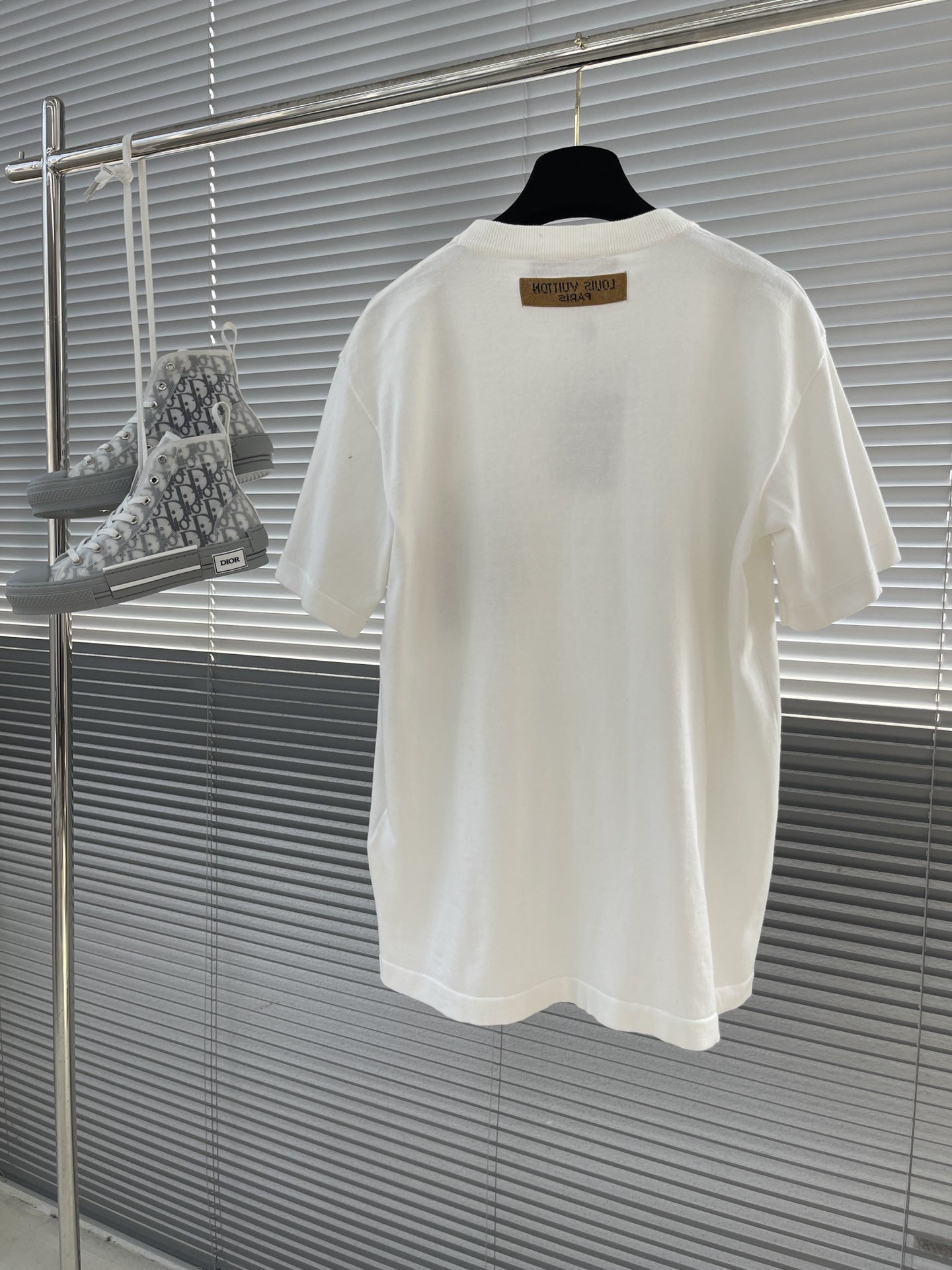 LV TSHIRT - Image 5