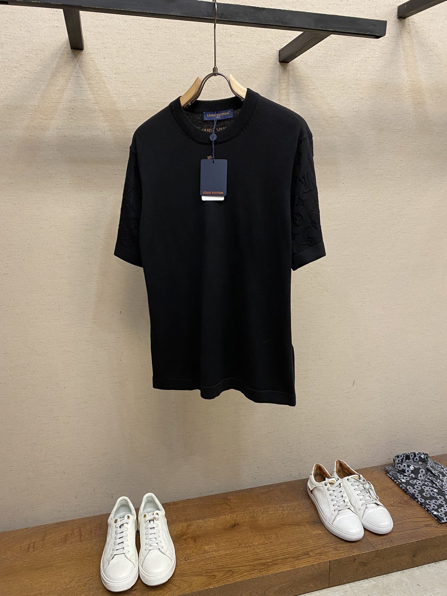 LV TSHIRT - Image 2