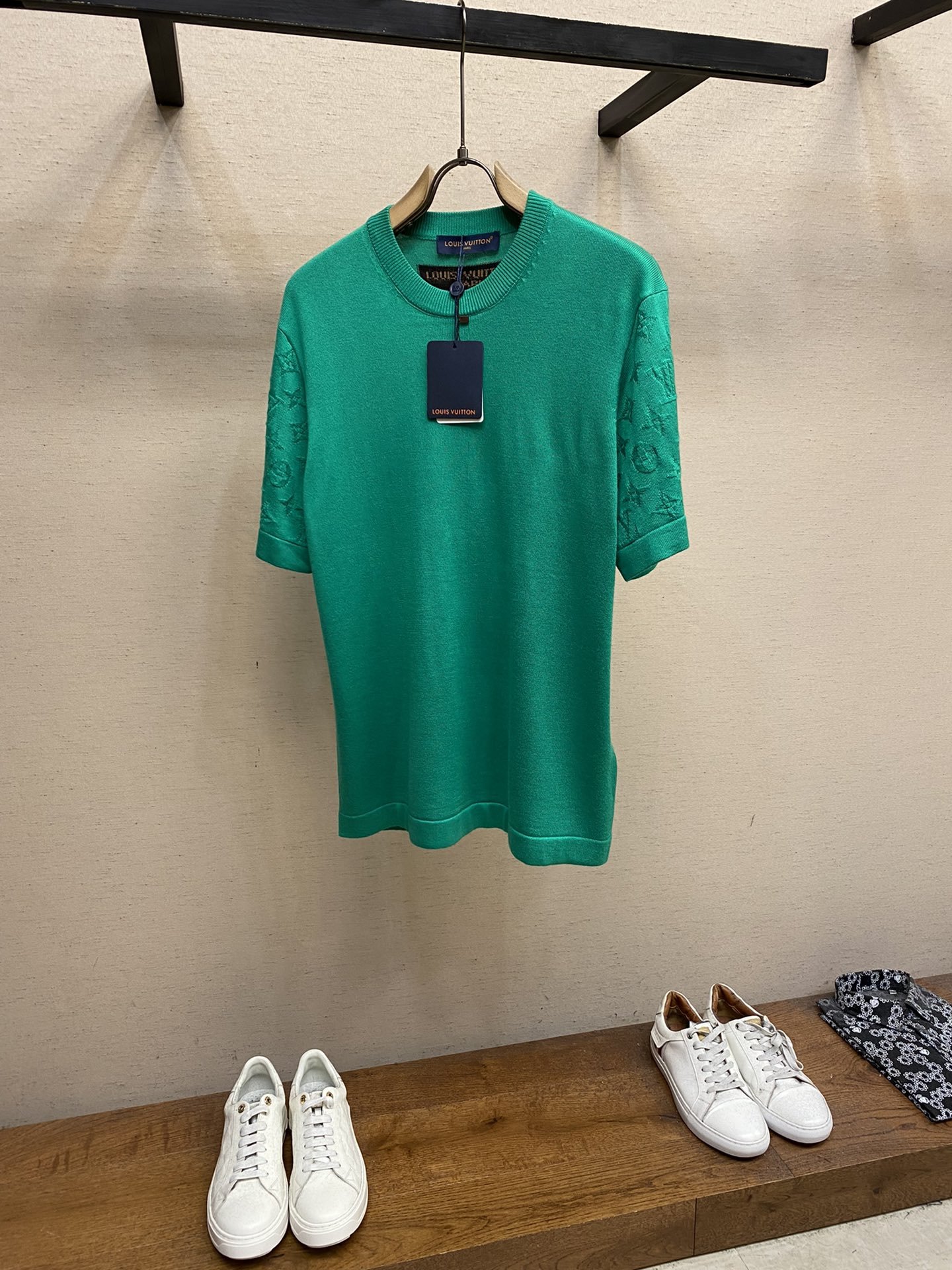LV TSHIRT - Image 2