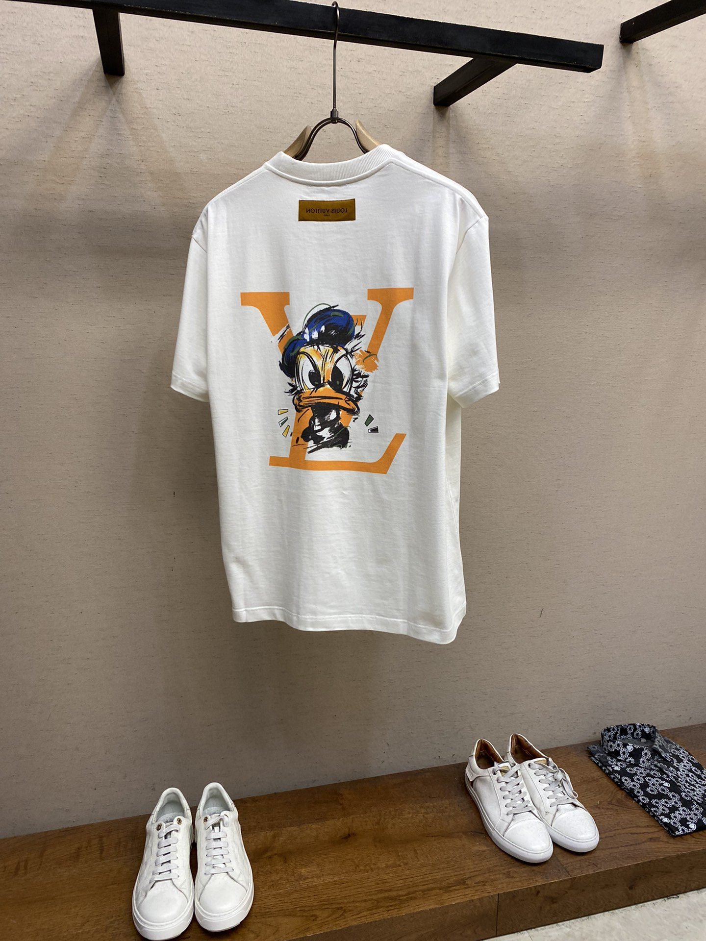 LV TSHIRT - Image 3