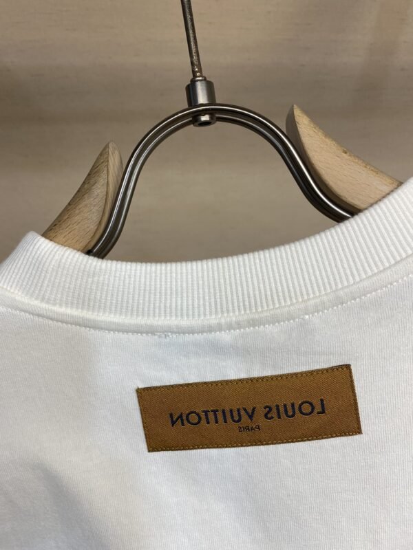 LV TSHIRT - Image 8