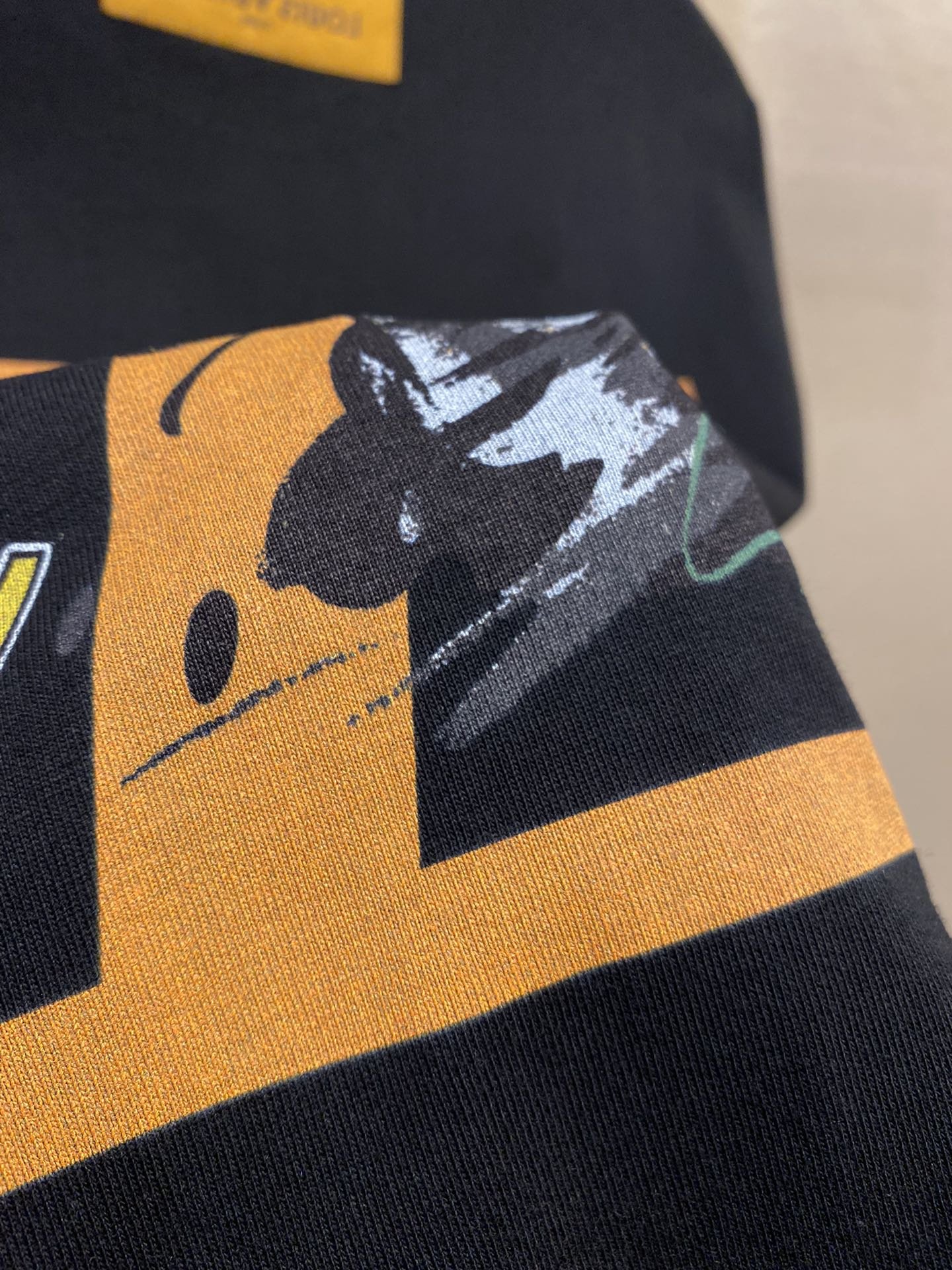 LV TSHIRT - Image 5