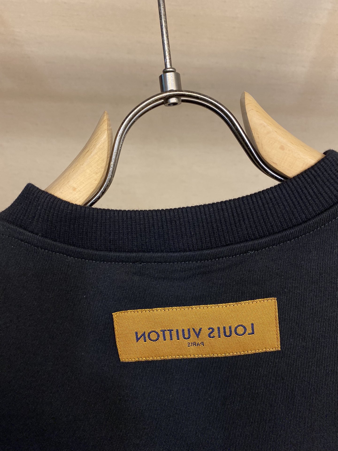 LV TSHIRT - Image 7