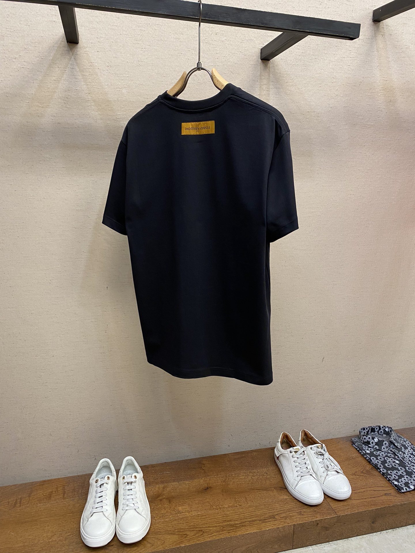 LV TSHIRT - Image 3