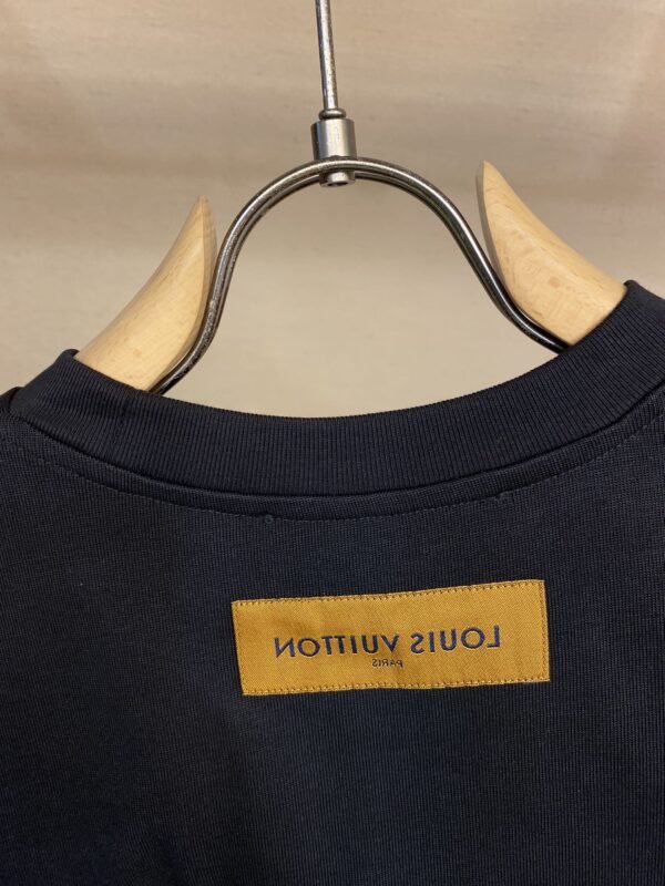LV TSHIRT - Image 6