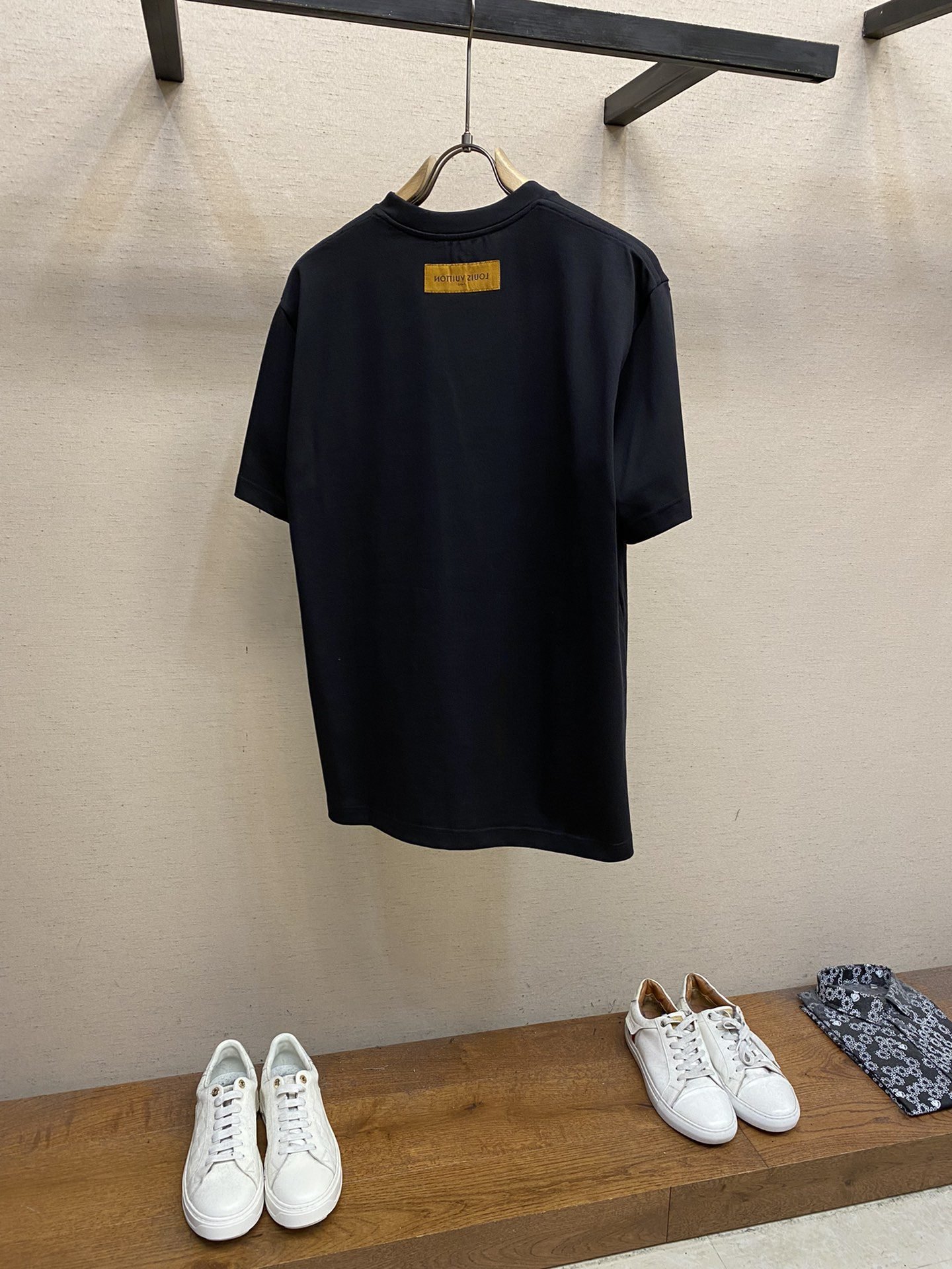 LV TSHIRT - Image 3