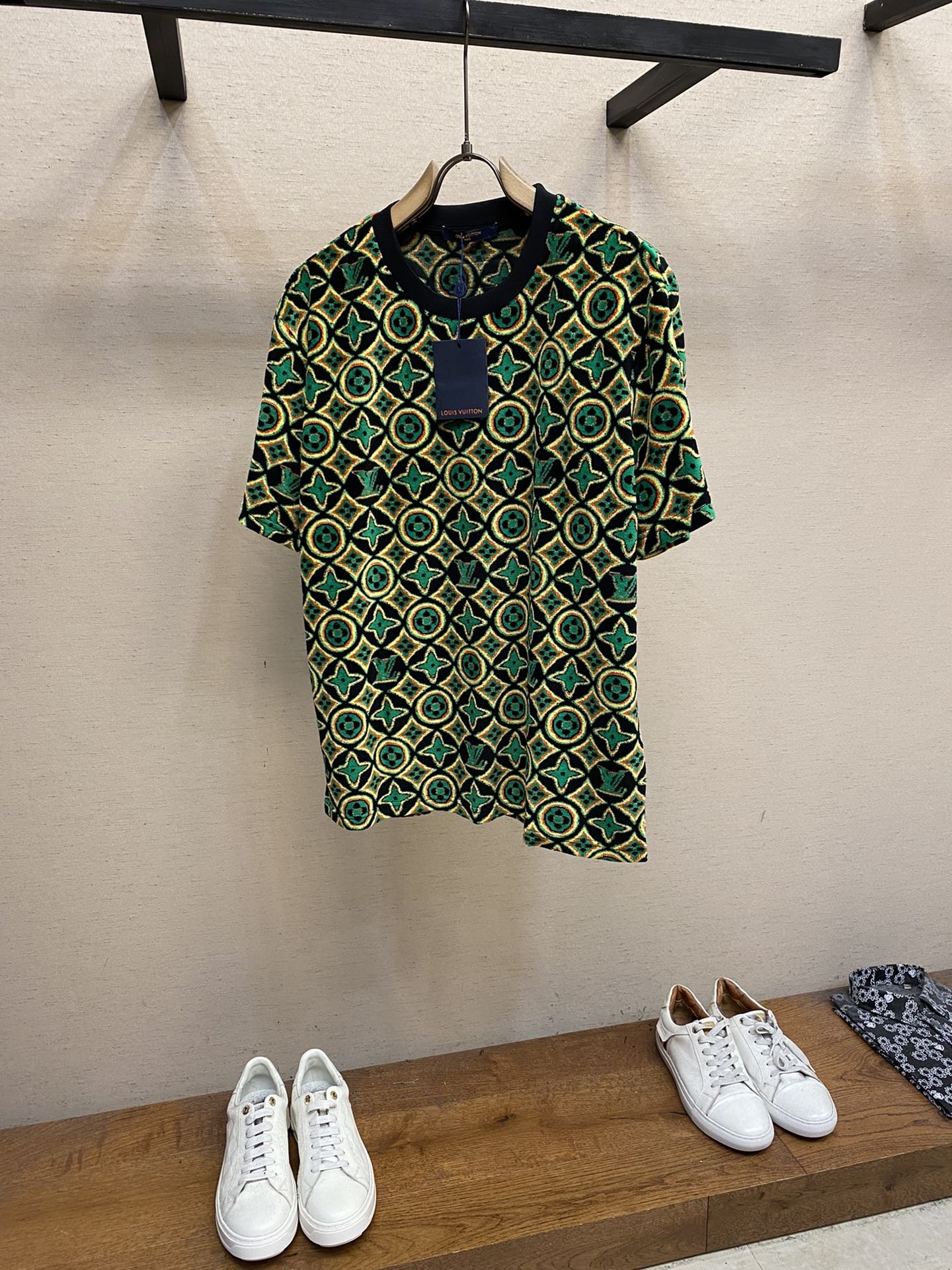 LV TSHIRT - Image 2