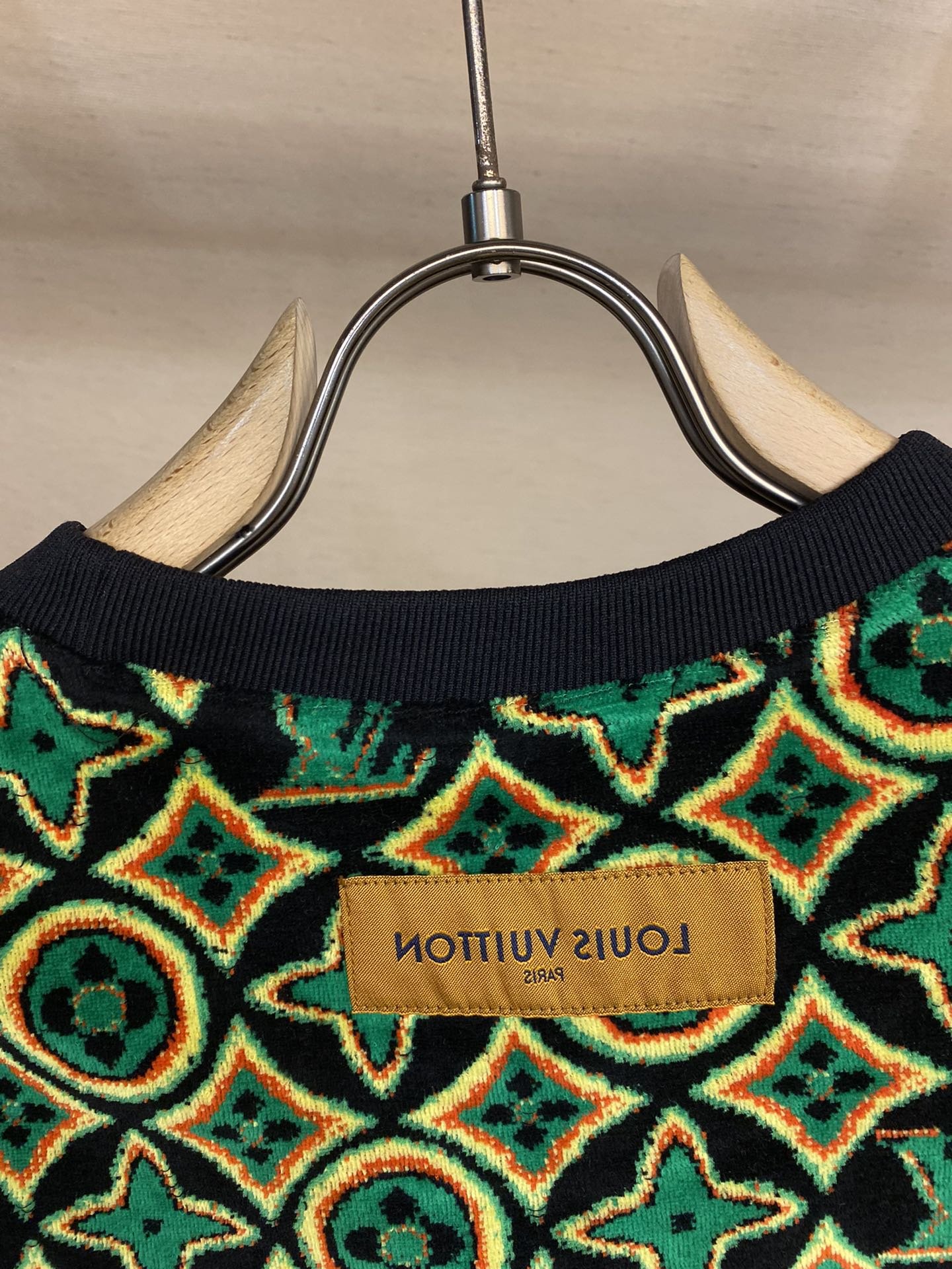 LV TSHIRT - Image 5