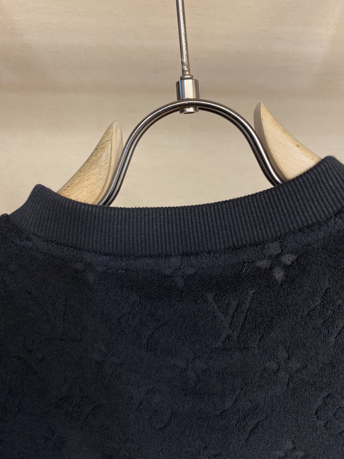 LV TSHIRT - Image 5