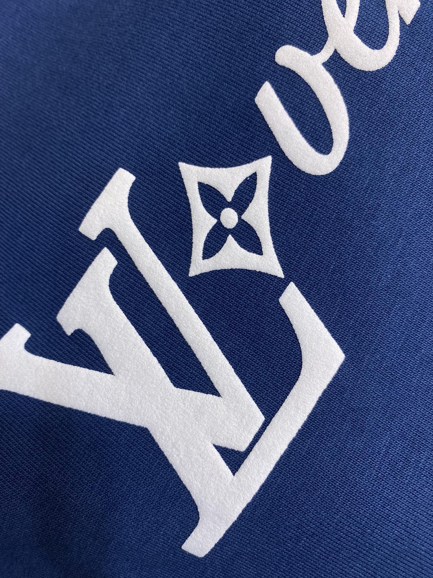LV TSHIRT - Image 7