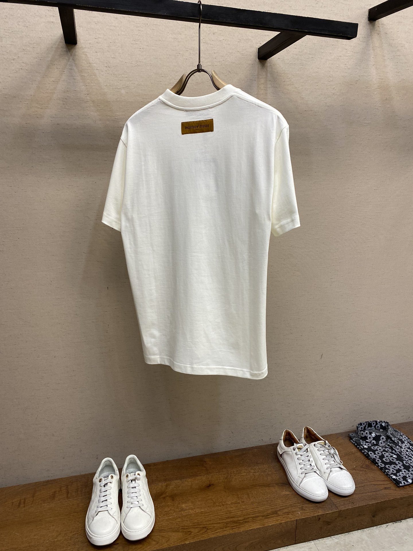 LV TSHIRT - Image 3