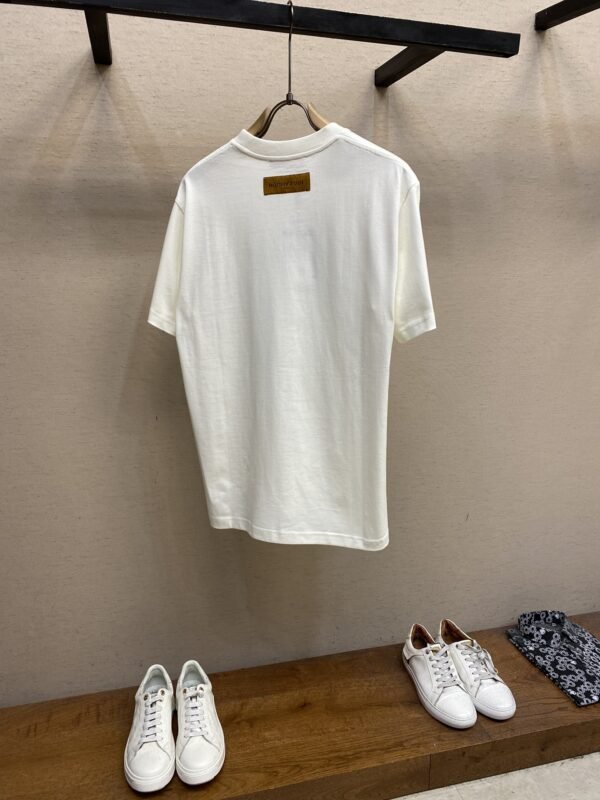 LV TSHIRT - Image 4