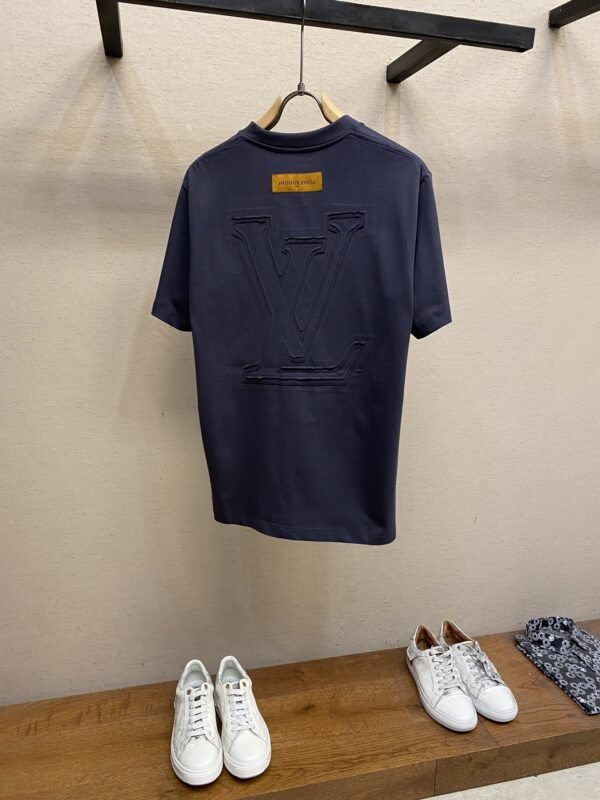 LV TSHIRT - Image 4