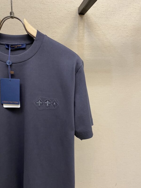 LV TSHIRT - Image 6