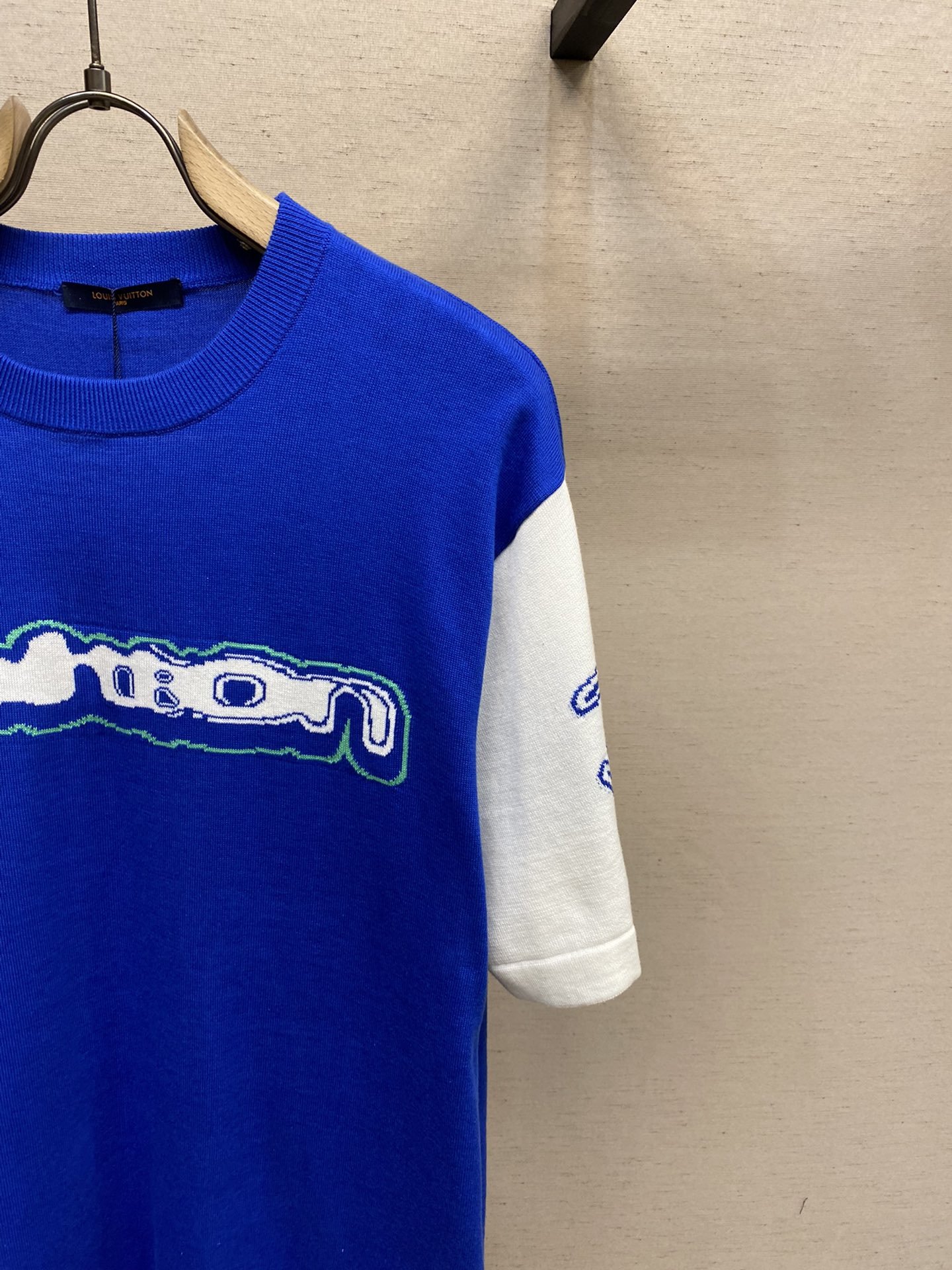 LV TSHIRT - Image 5