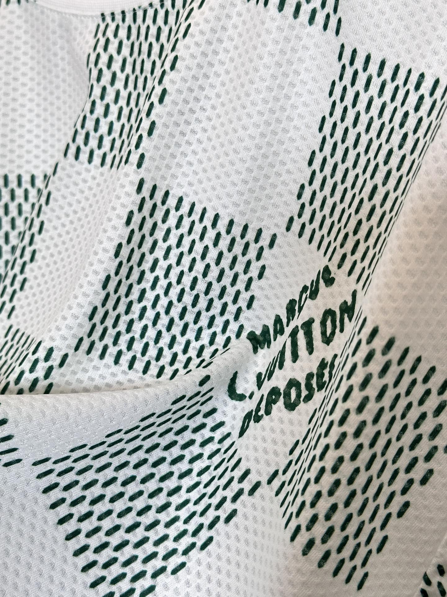 LV TSHIRT - Image 7