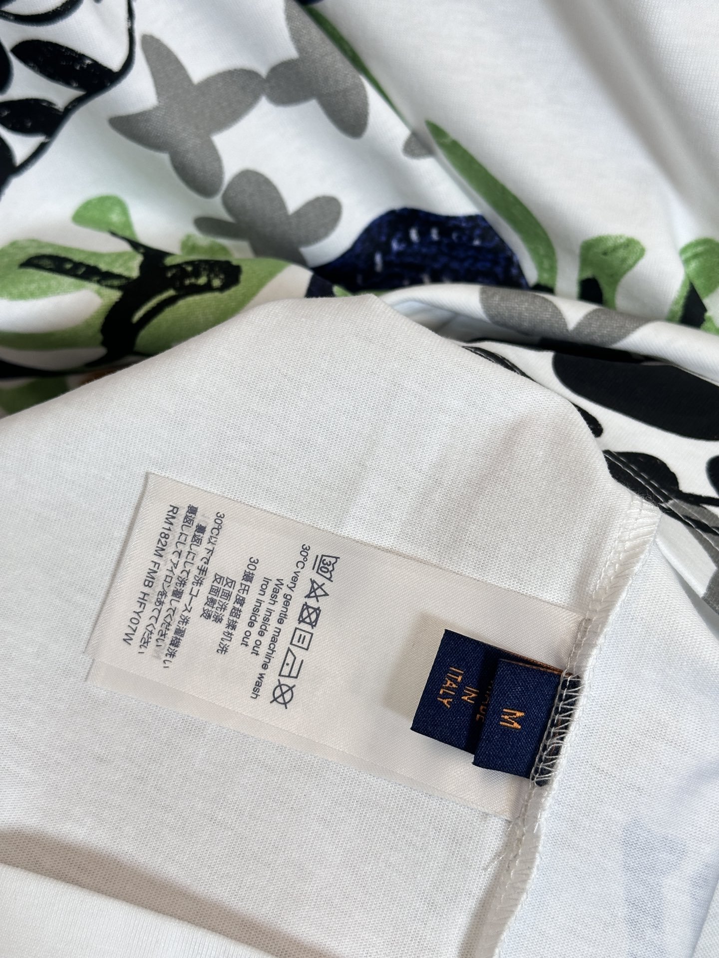 LV TSHIRT - Image 5