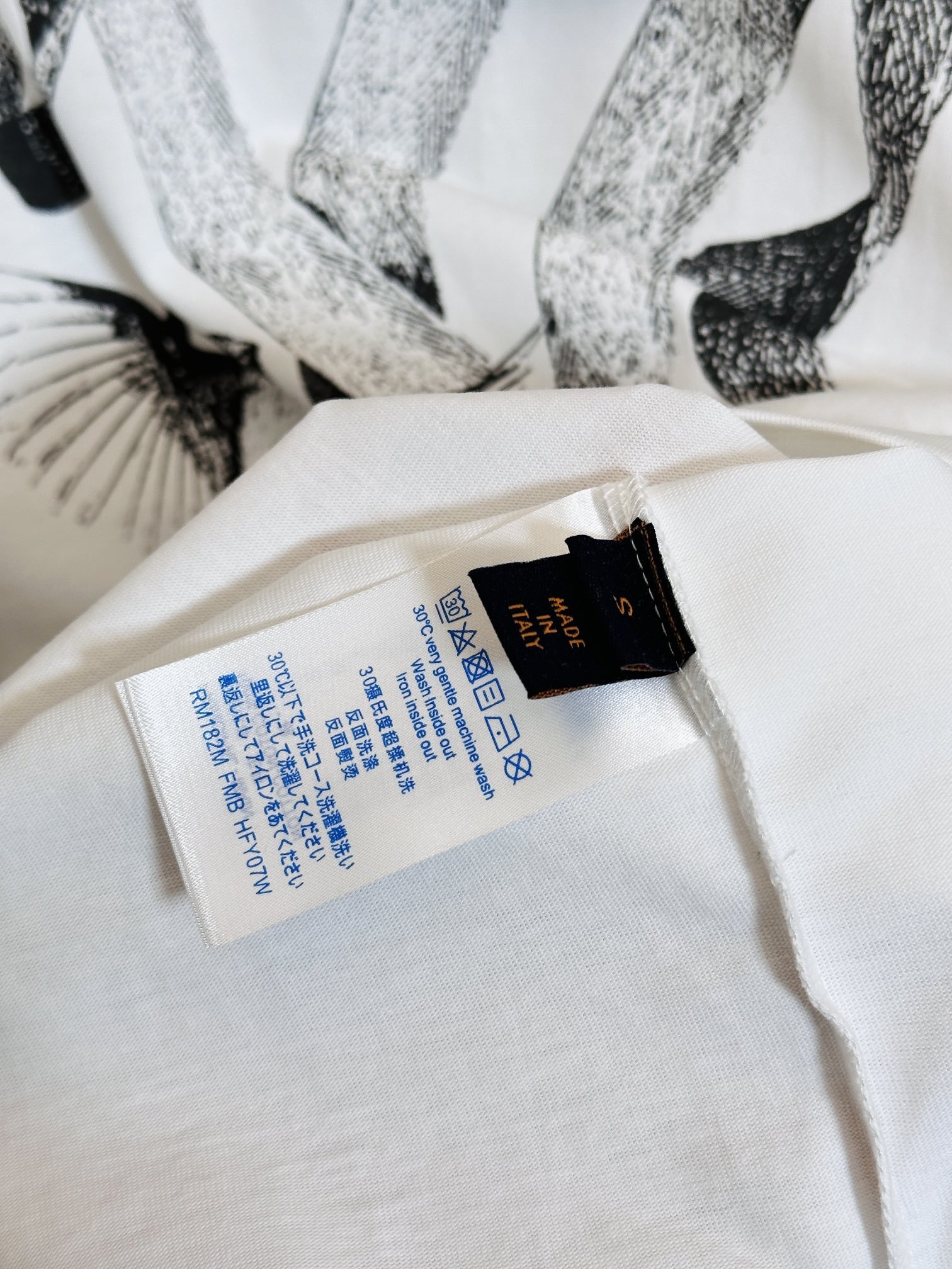 LV TSHIRT - Image 5