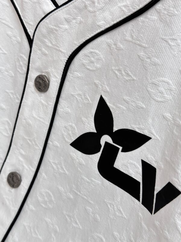 LV TSHIRT - Image 8