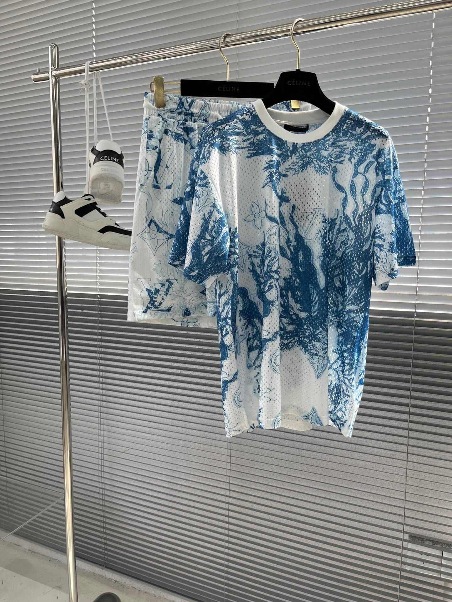 LV TSHIRT - Image 3