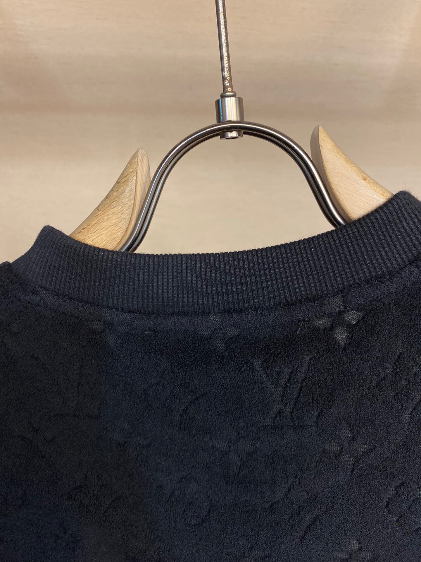 LV TSHIRT - Image 5