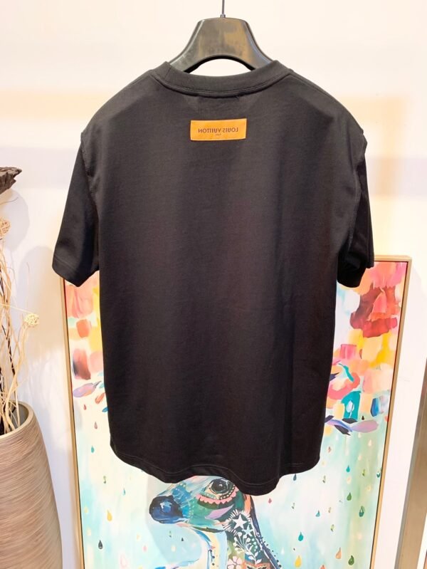 LV TSHIRT - Image 4