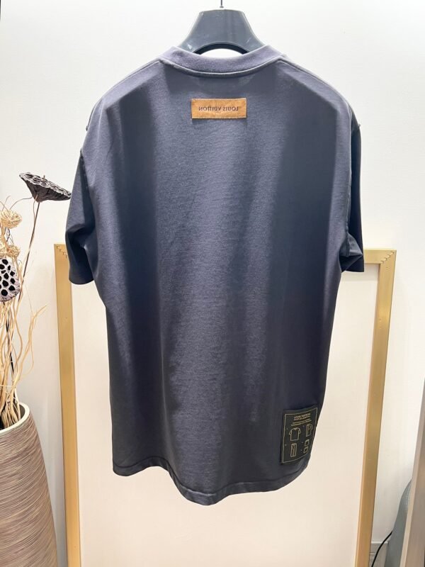 LV TSHIRT - Image 4