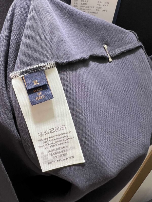LV TSHIRT - Image 6