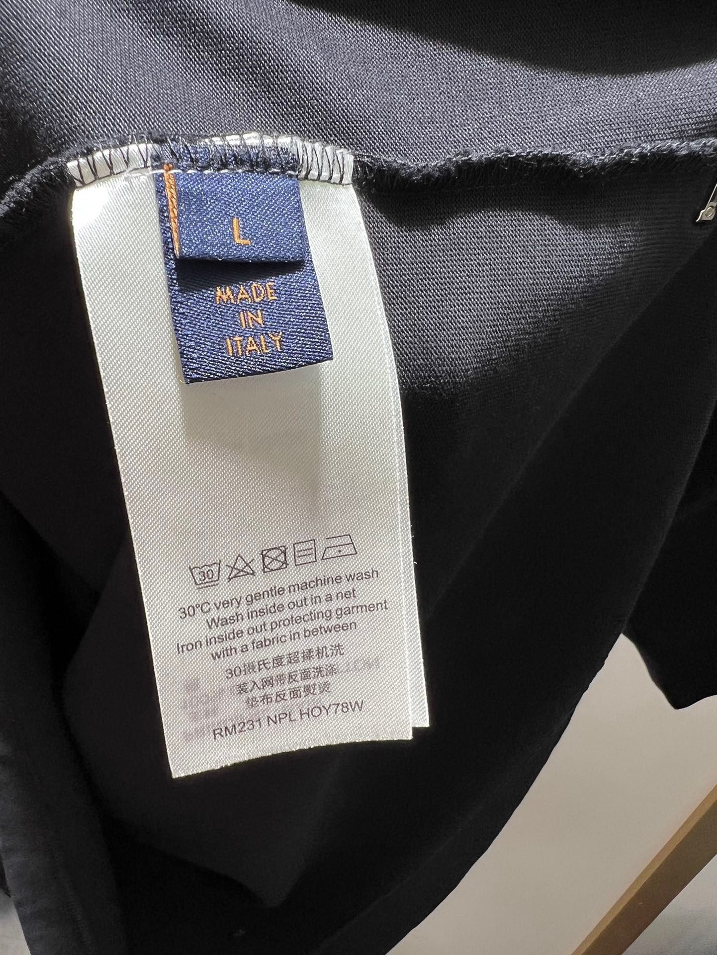 LV TSHIRT - Image 5