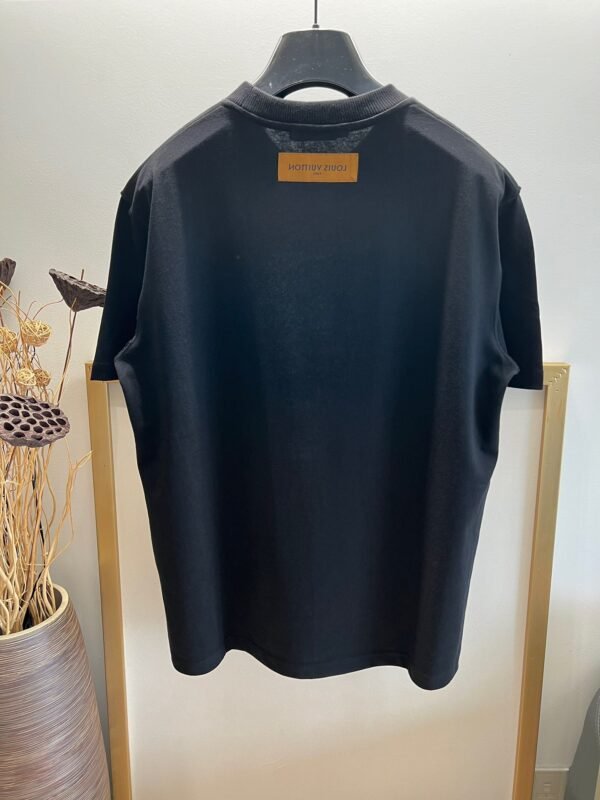 LV TSHIRT - Image 4