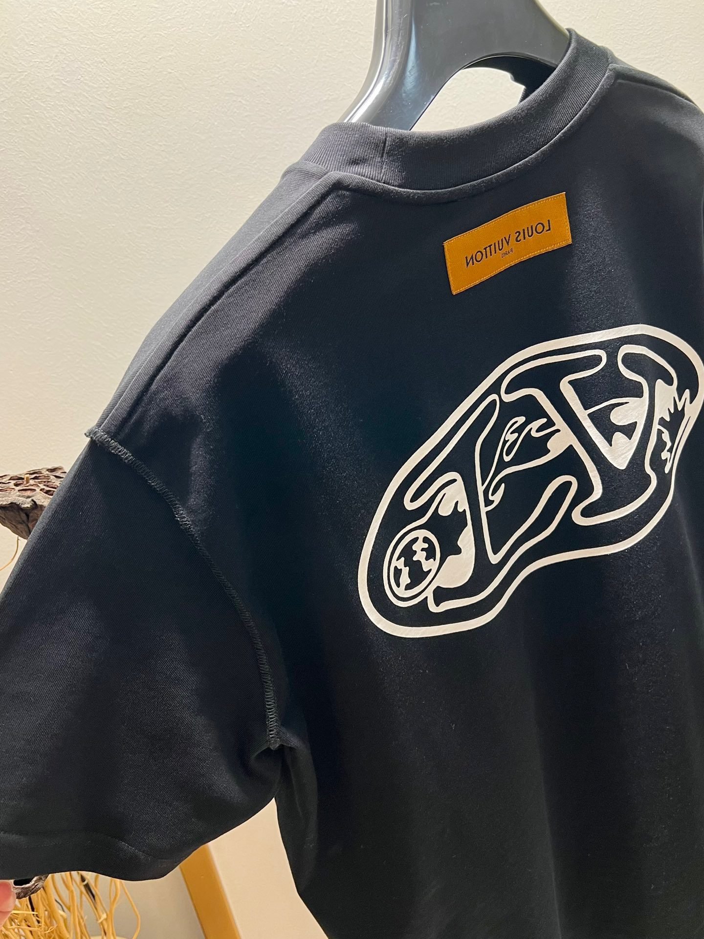 LV TSHIRT - Image 7