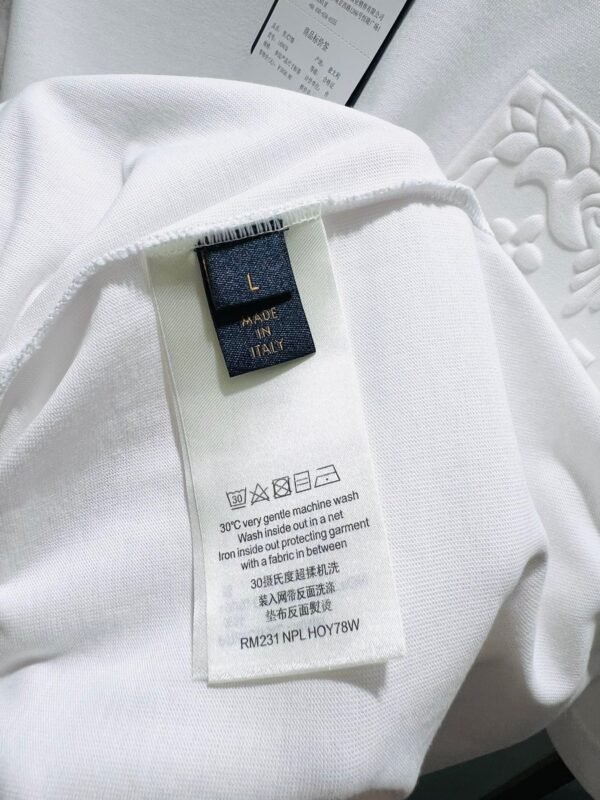 LV TSHIRT - Image 8