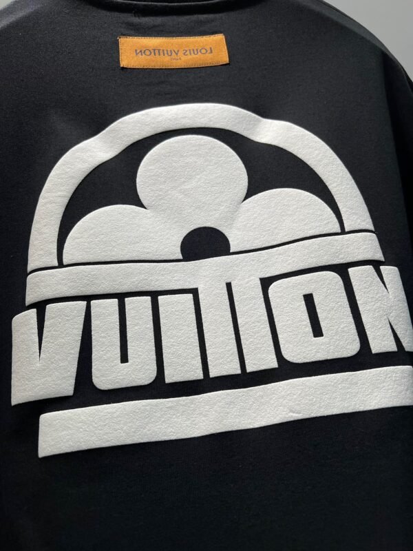 LV TSHIRT - Image 8
