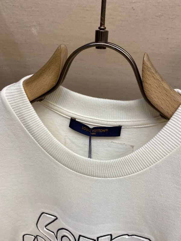 LV TSHIRT - Image 6