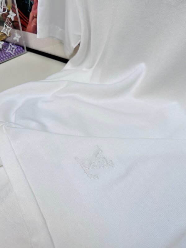 LV TSHIRT - Image 8