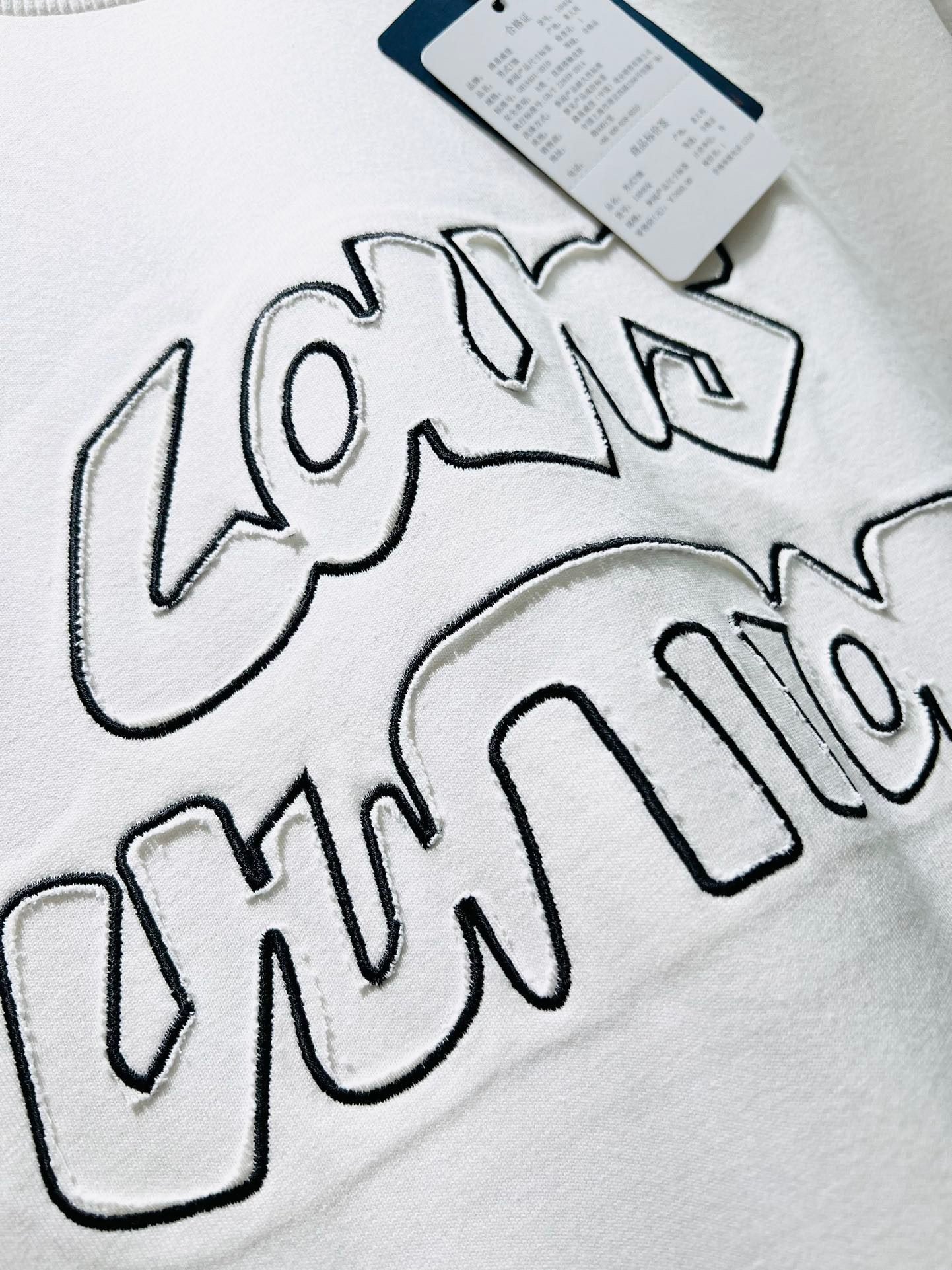 LV TSHIRT - Image 7