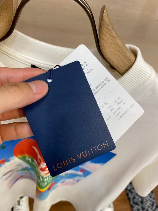 LV TSHIRT - Image 8
