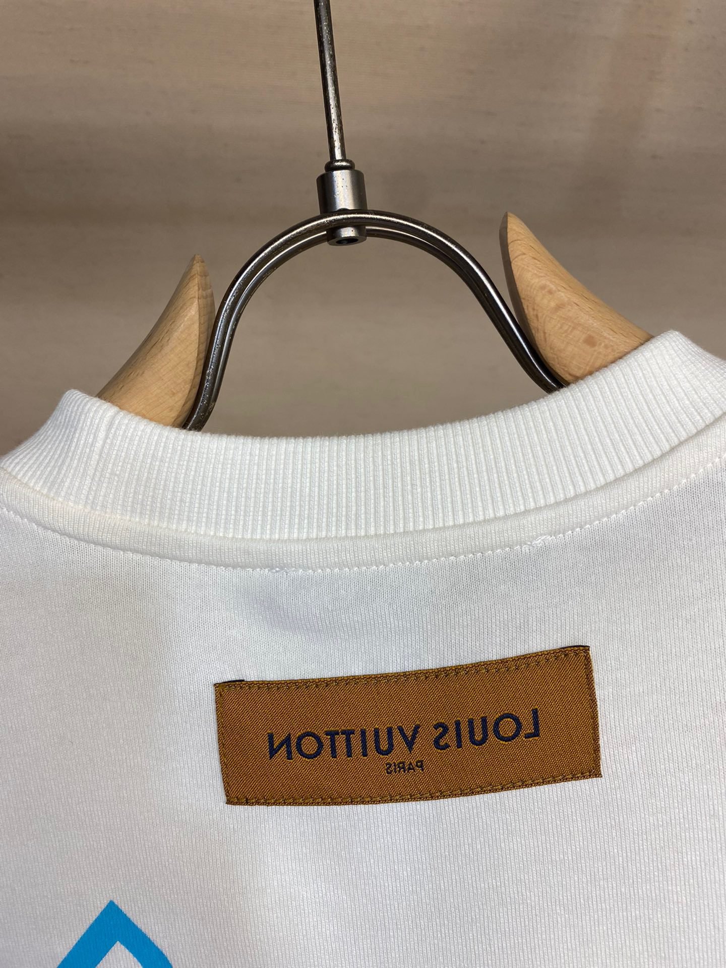 LV TSHIRT - Image 7
